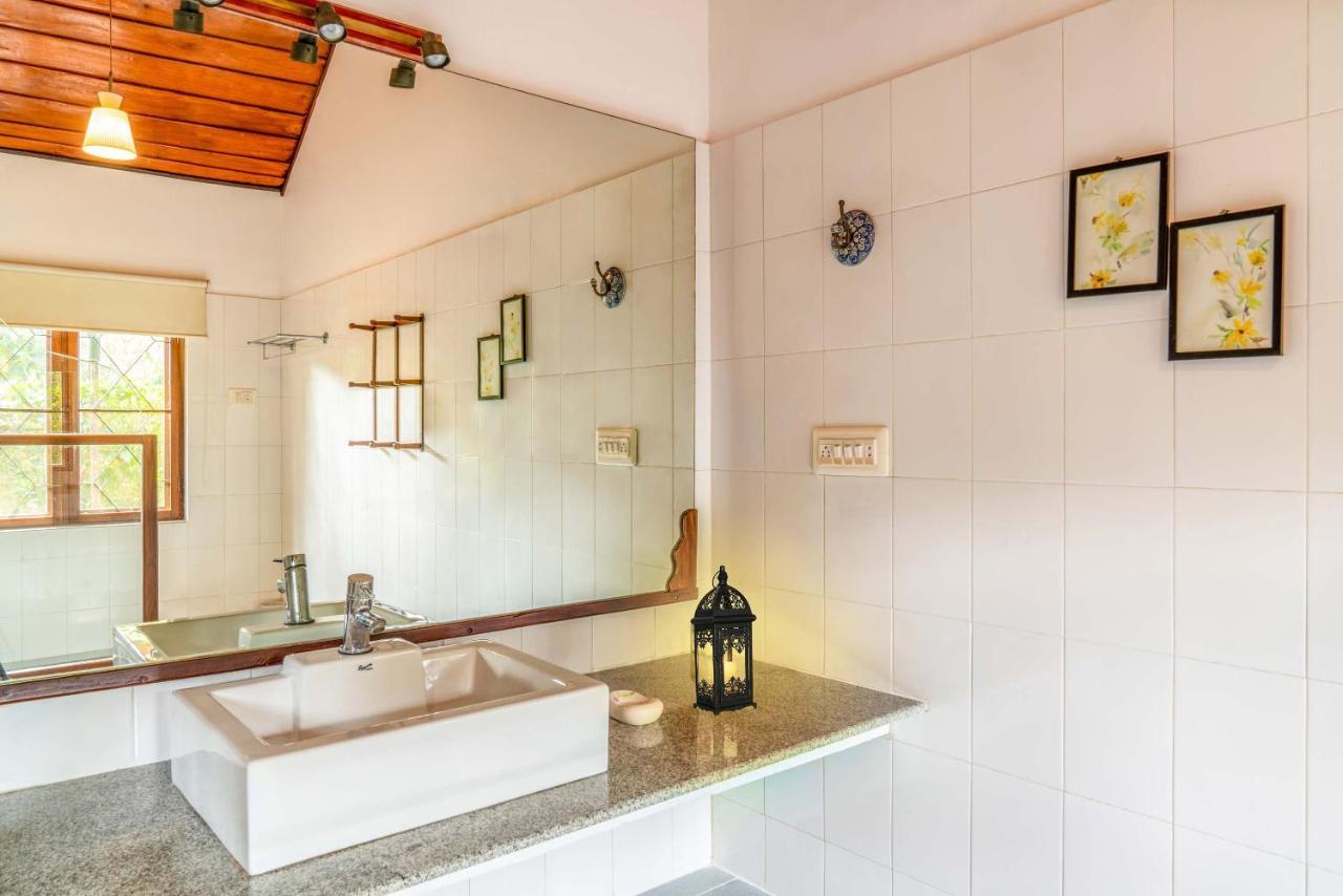 Belvilla The School Estate- Luxury Heritage Home In 200 Acres Madikeri Exterior photo